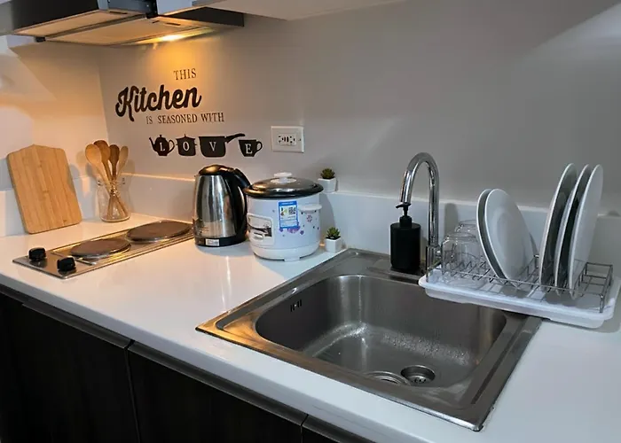 Air Residences 46f Stunning View Wifi & Netflix * Manila